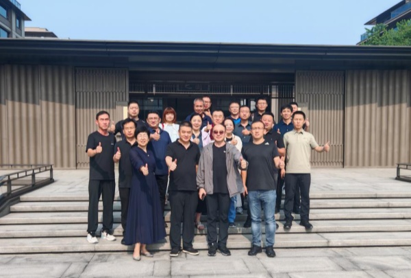 8.13 圖片1_副本.jpg 8.13 圖片1_副本.jpg