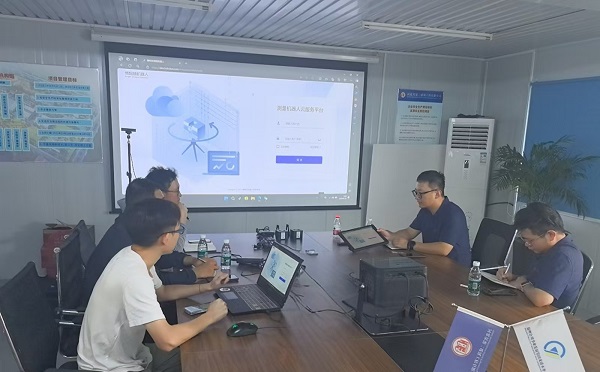 機(jī)器人培訓(xùn).jpg 機(jī)器人培訓(xùn).jpg